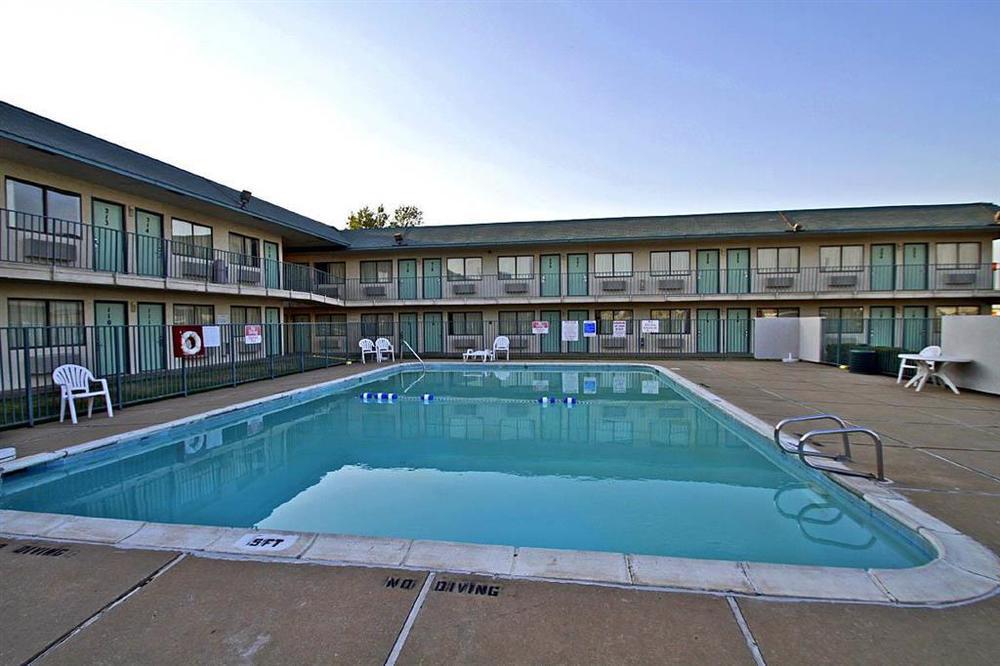 Regency Inn Tulsa Oakhurst Facilities photo